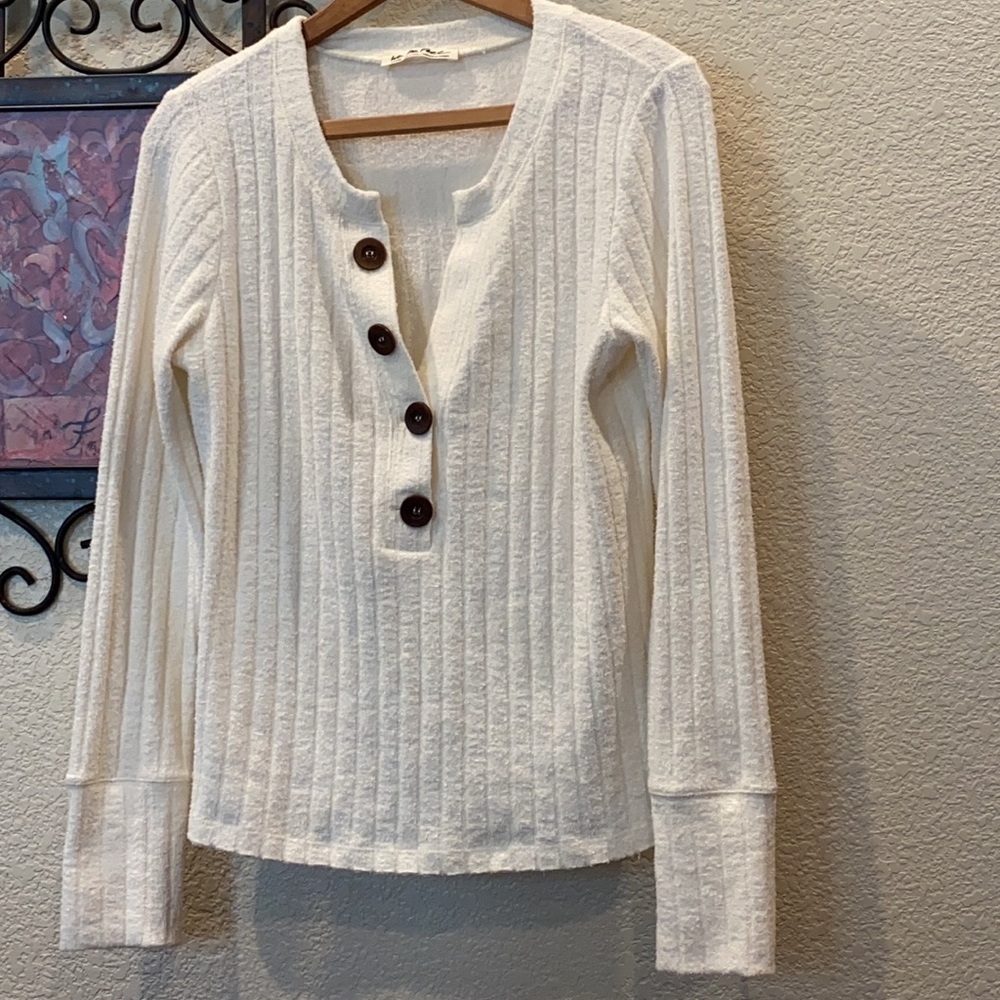 NWOT We The Free LS V-neck & buttons ivory sweater